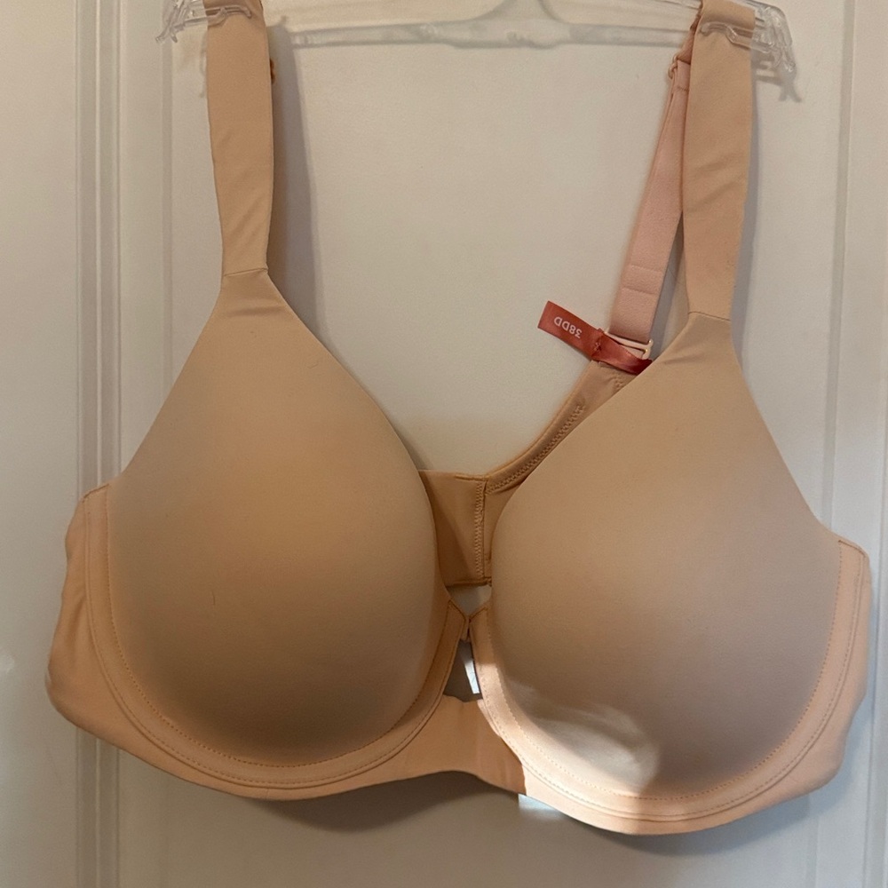 Ambrille 38DD cup bra. Never worn.